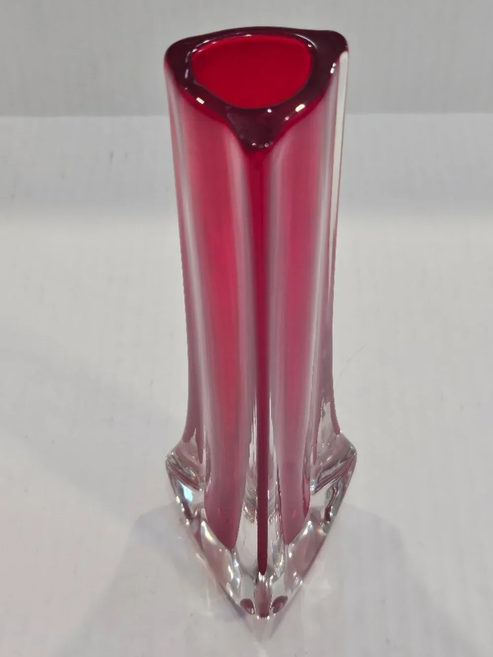 Gorgeous Crimson Whitefriars Tricorn Art Glass Vase Pattern 9570 Geoffrey Baxter